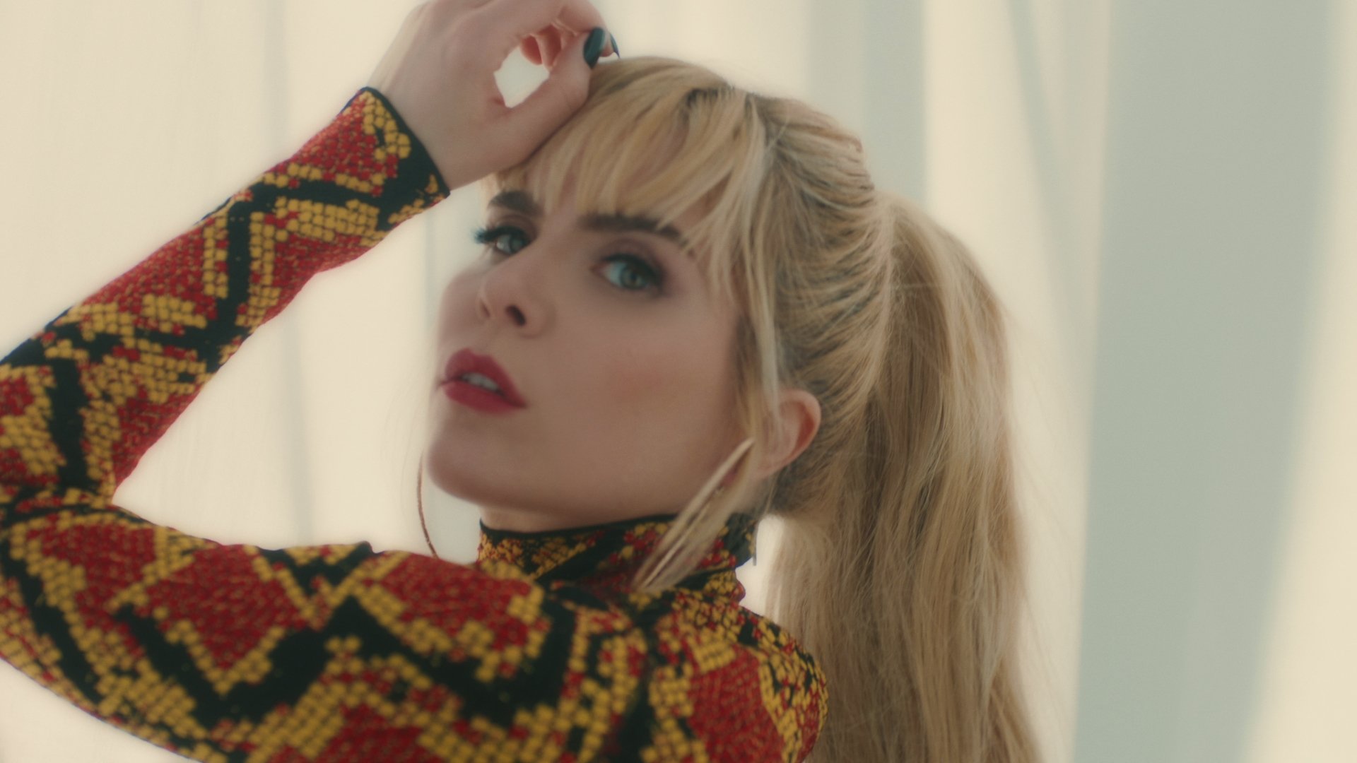 Watch Paloma Faith video Watch Paloma Faith video
